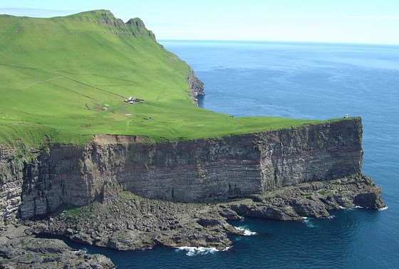 Faroe Islands OY6A DX News CQ WW CW 2009